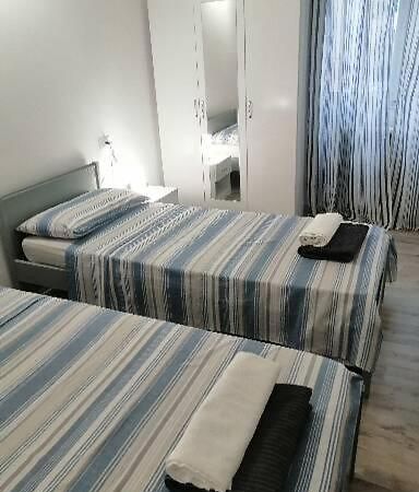 Albergo blue fish Albisola Superiore Esterno foto