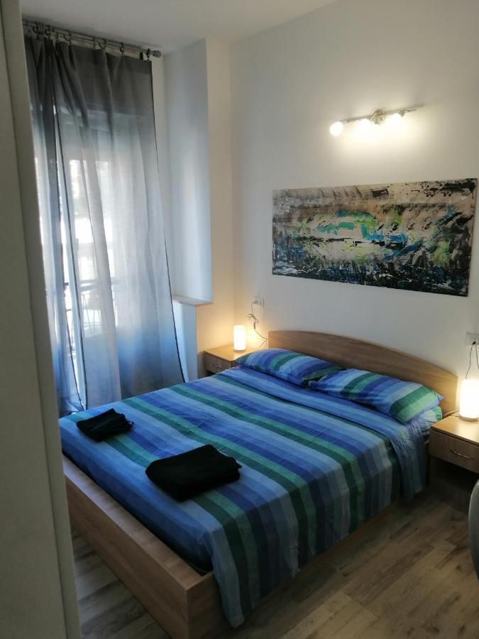 Albergo blue fish Albisola Superiore Esterno foto