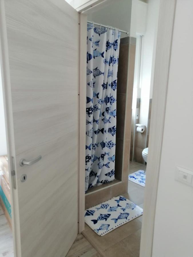 Albergo blue fish Albisola Superiore Esterno foto